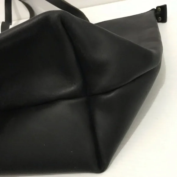 Portland Leather Black Tote - Picture 6 of 8